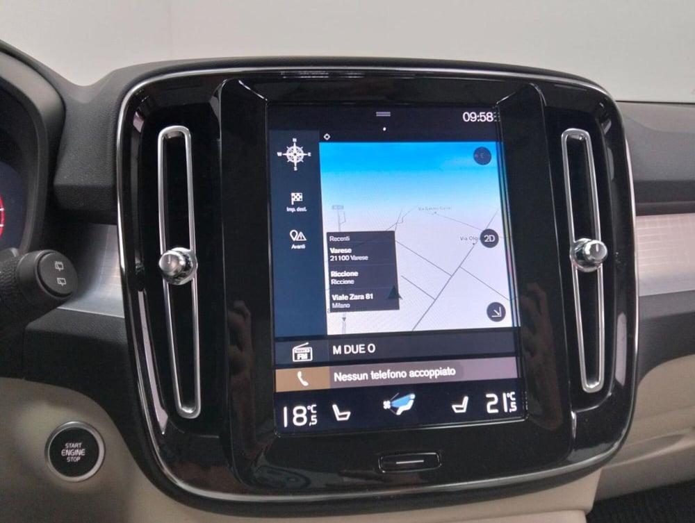 Volvo XC40 usata a Como (15)