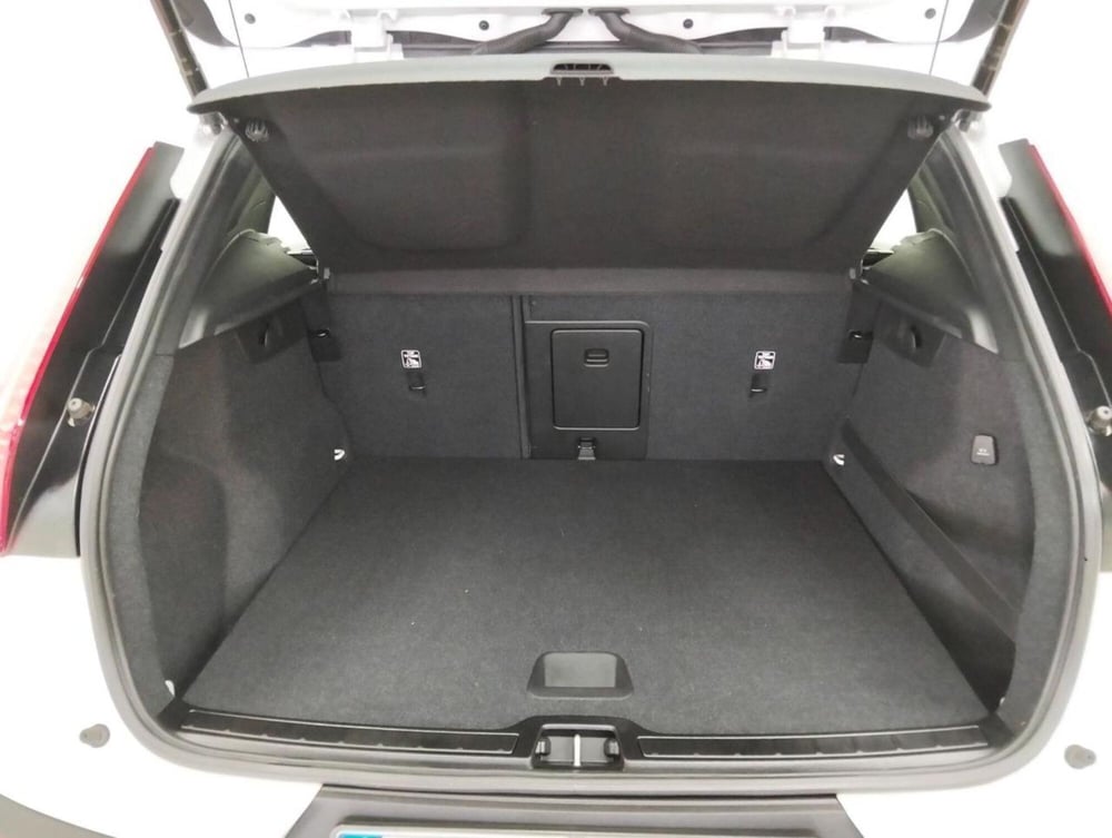 Volvo XC40 usata a Como (18)