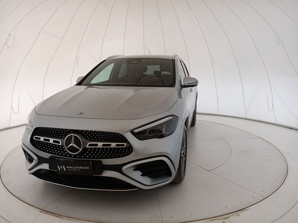 Mercedes-Benz GLA SUV usata a Lecce