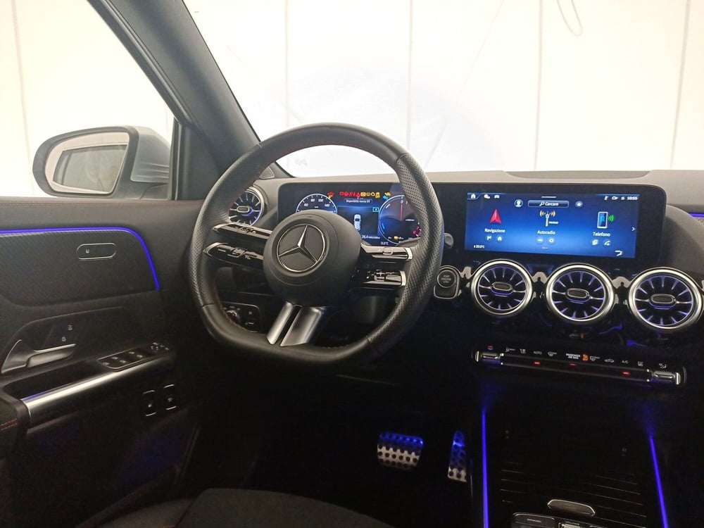 Mercedes-Benz GLA SUV usata a Lecce (9)
