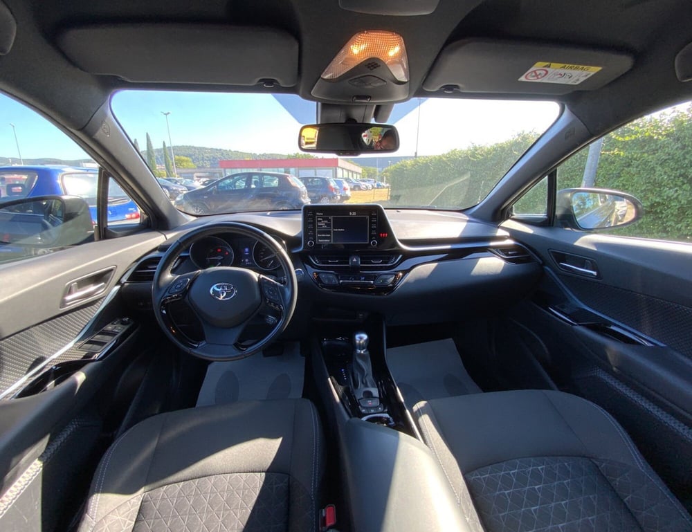 Toyota Toyota C-HR usata a Perugia (11)