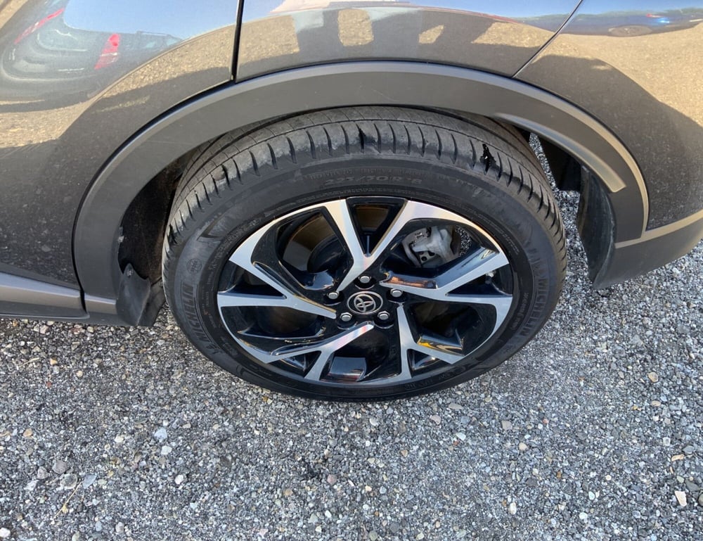 Toyota Toyota C-HR usata a Perugia (6)