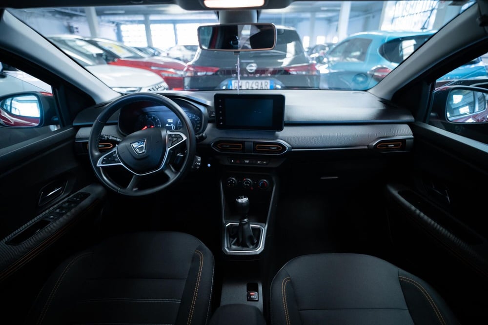Dacia Sandero usata a Torino (8)