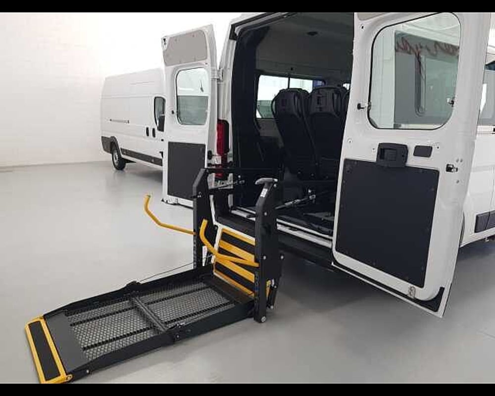 Peugeot Boxer Furgone nuova a Milano (7)