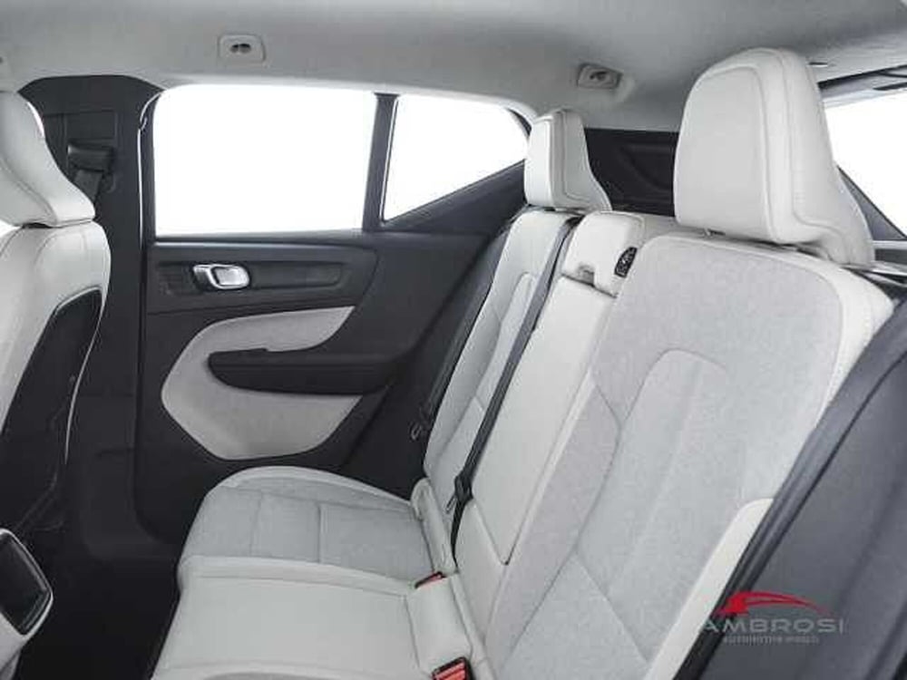 Volvo XC40 usata a Viterbo (10)
