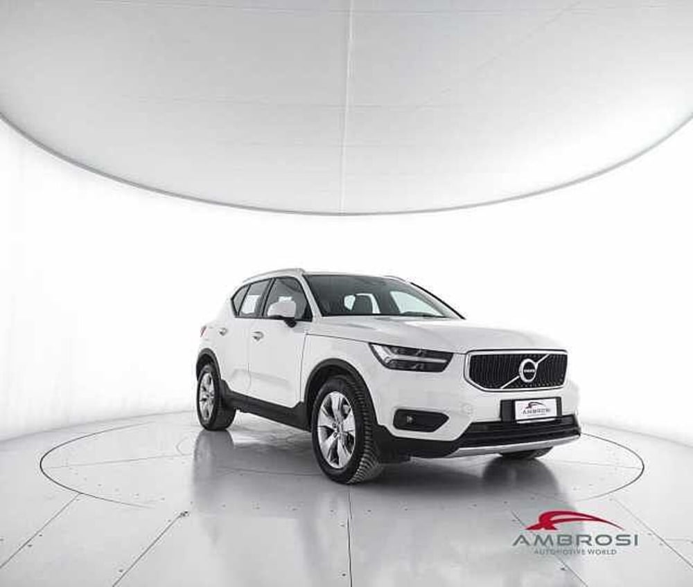 Volvo XC40 usata a Viterbo (2)