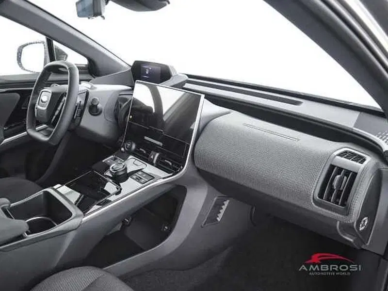 Subaru Solterra nuova a Viterbo (12)