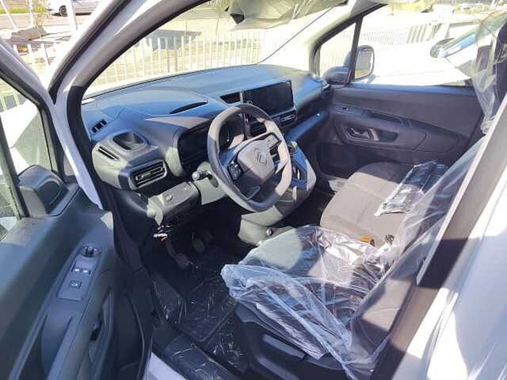 Citroen Berlingo nuova a Viterbo (9)