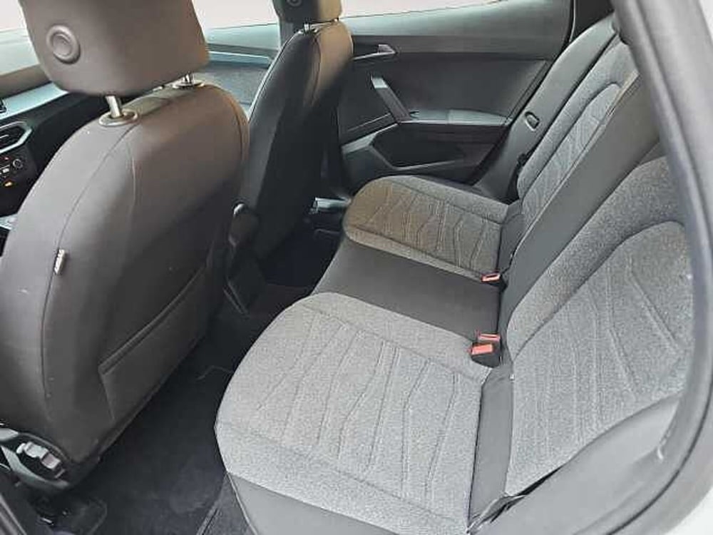 SEAT Arona usata a Lecco (12)