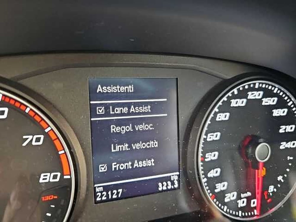 SEAT Arona usata a Lecco (17)