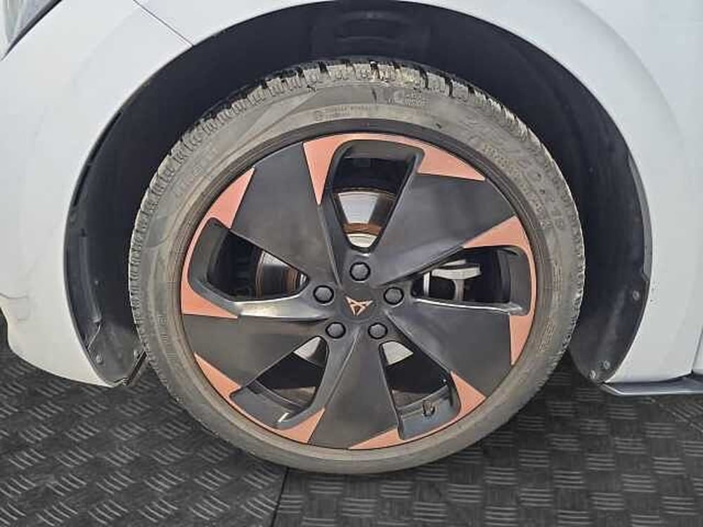 Cupra Born usata a Lecco (14)