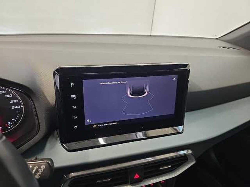 SEAT Arona usata a Lecco (16)