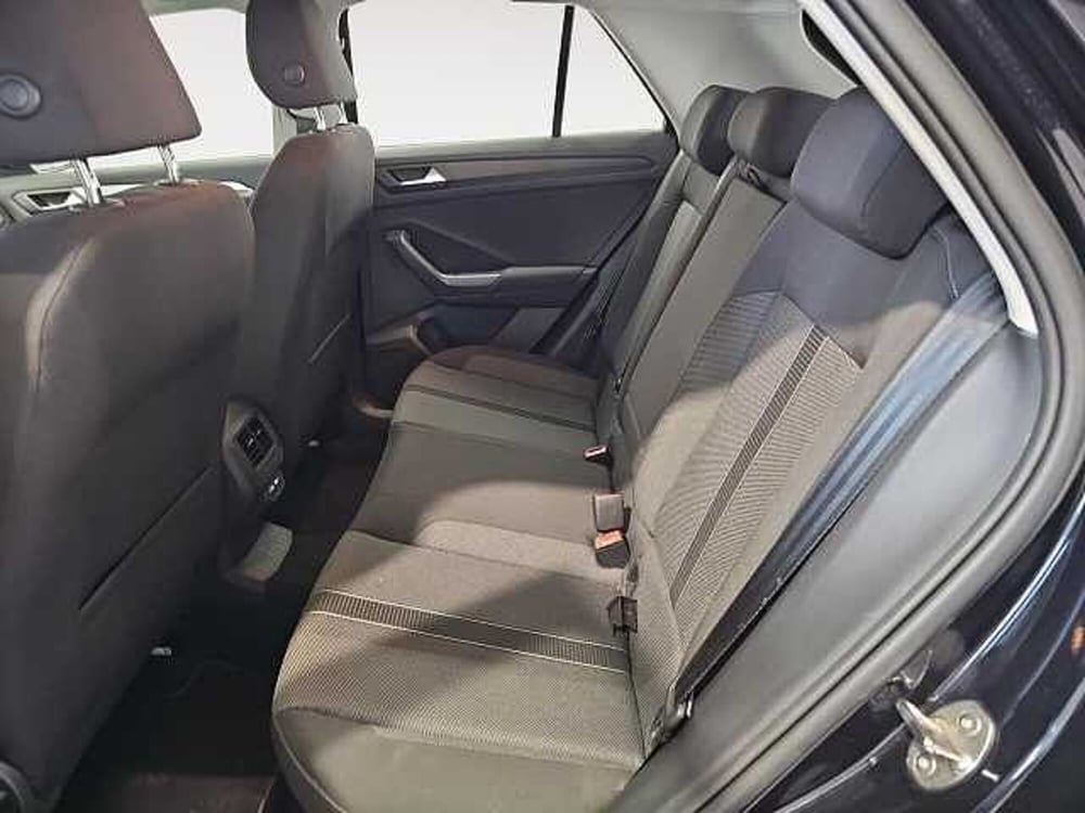 Volkswagen T-Roc usata a Lecco (13)