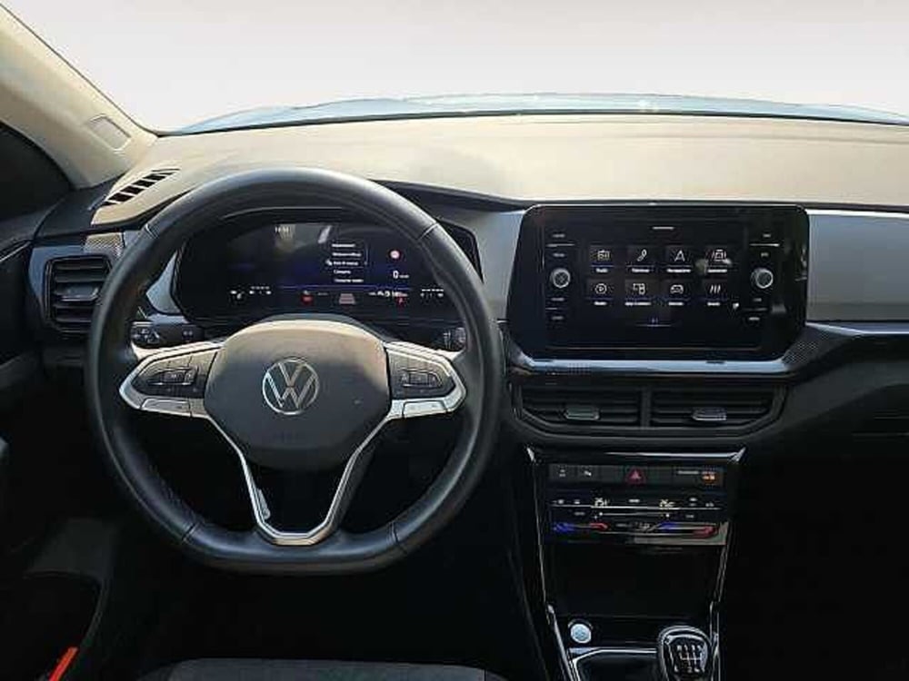 Volkswagen T-Cross usata a Lecco (9)