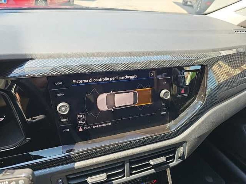 Volkswagen Taigo usata a Lecco (17)