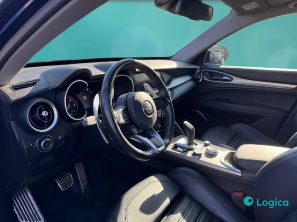 Alfa Romeo Stelvio usata a Biella (13)