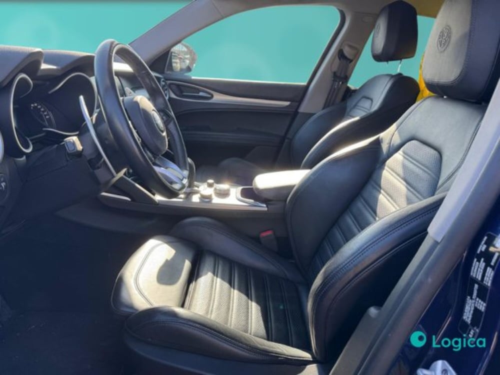Alfa Romeo Stelvio usata a Biella (14)