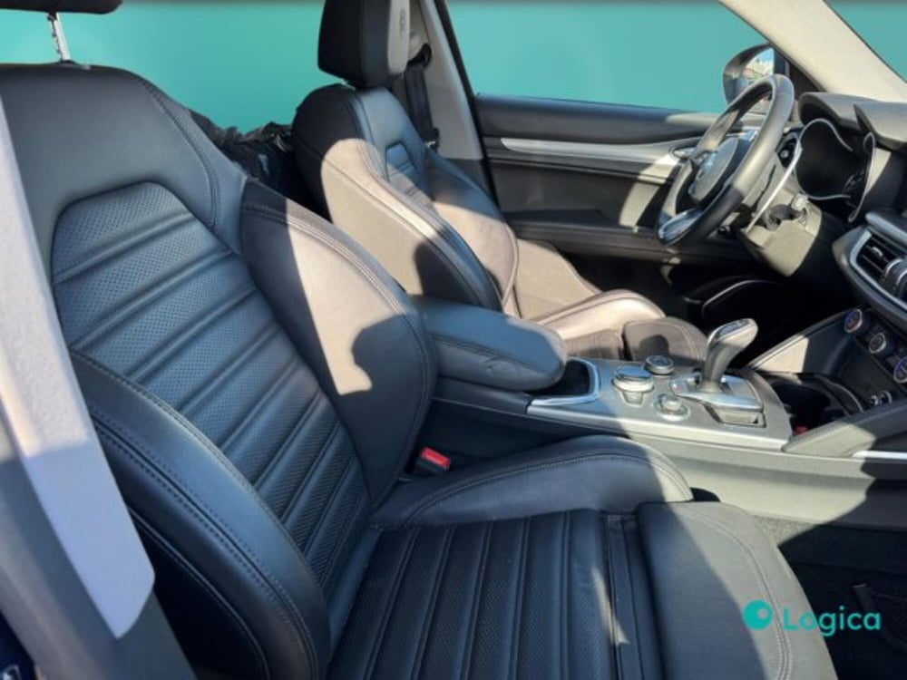 Alfa Romeo Stelvio usata a Biella (16)