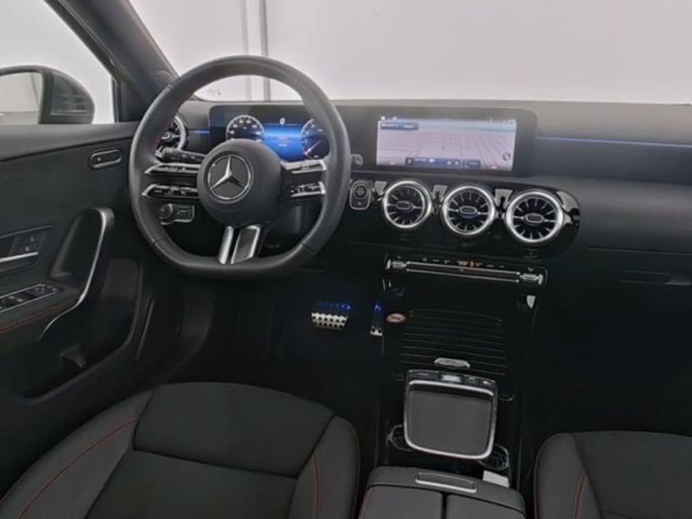 Mercedes-Benz Classe A usata a Milano (7)