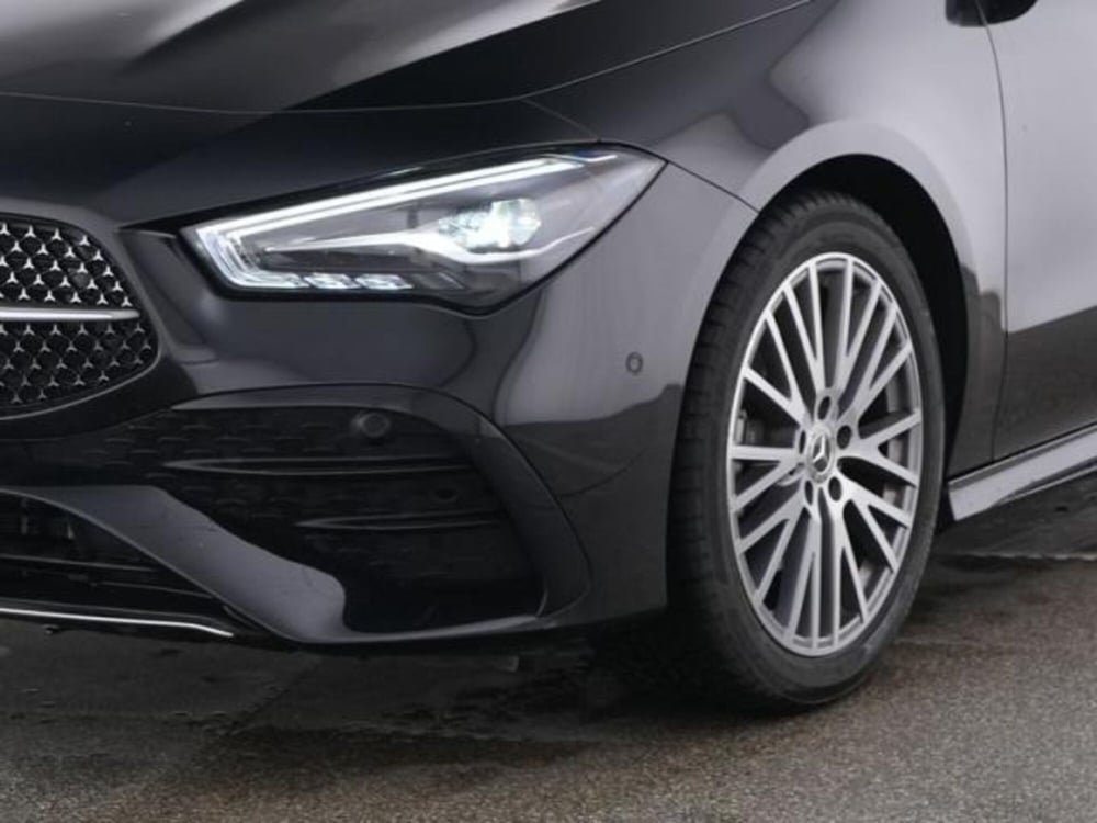 Mercedes-Benz CLA Shooting Brake usata a Milano (3)