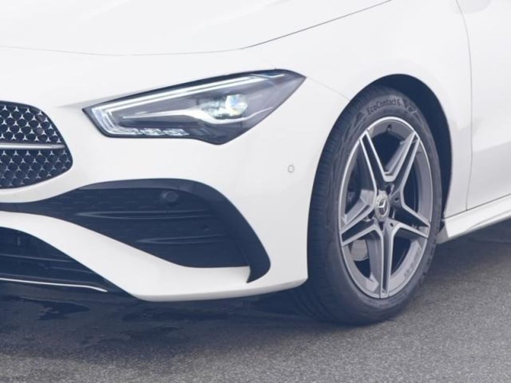 Mercedes-Benz CLA Shooting Brake usata a Milano (3)