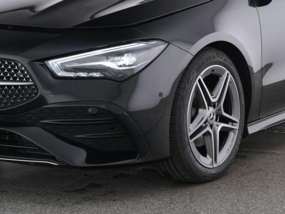 Mercedes-Benz CLA Shooting Brake usata a Milano (3)