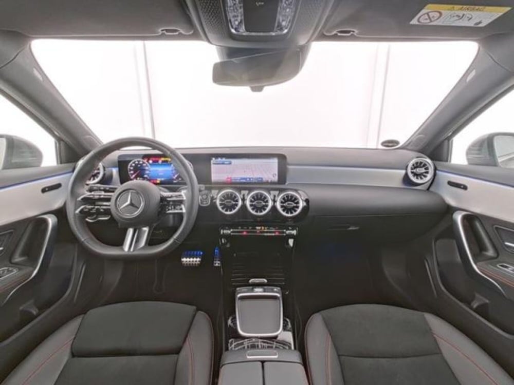 Mercedes-Benz Classe A usata a Milano (7)