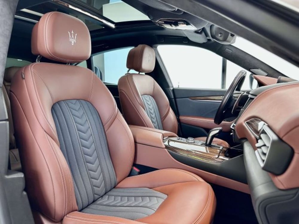Maserati Levante usata a Torino (13)