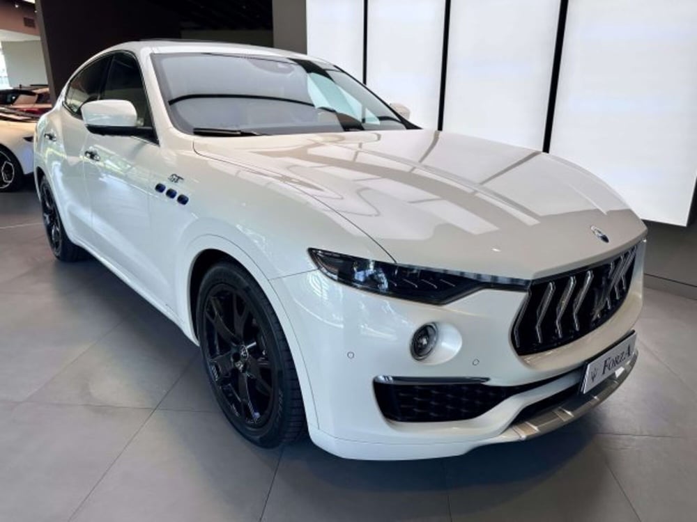 Maserati Levante usata a Torino (3)