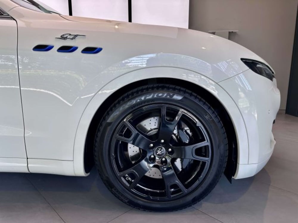 Maserati Levante usata a Torino (4)