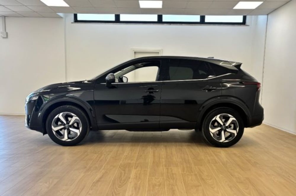 Nissan Qashqai usata a Latina (4)