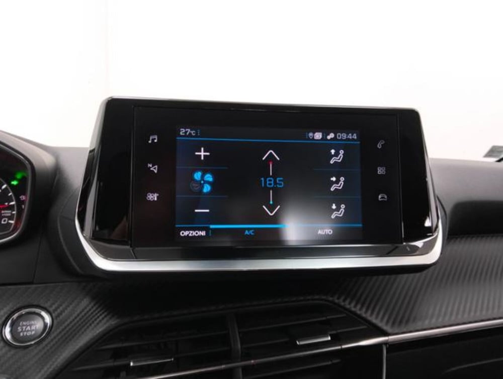 Peugeot 208 usata a Como (13)