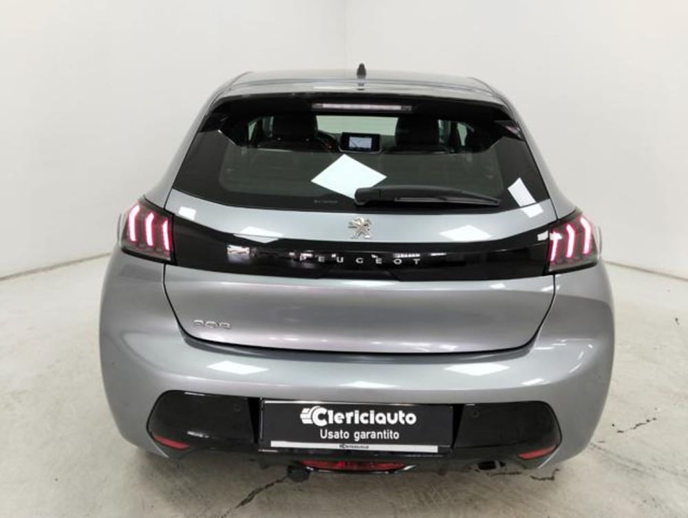 Peugeot 208 usata a Como (7)