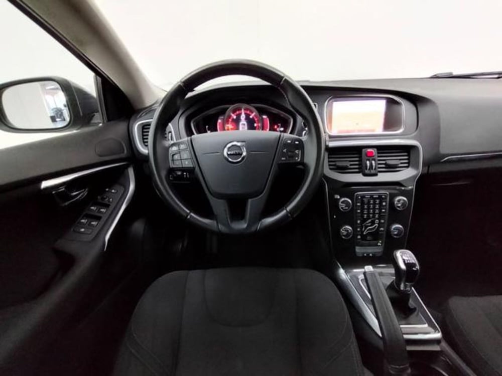 Volvo V40 usata a Como (10)