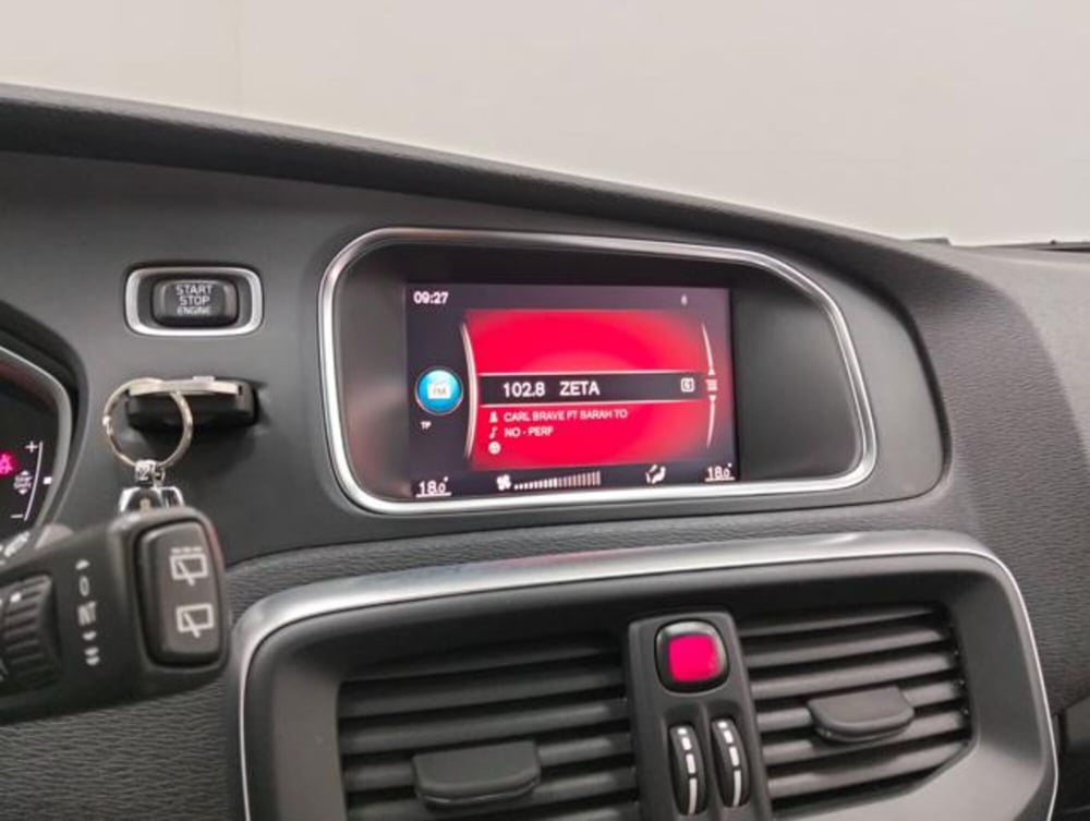 Volvo V40 usata a Como (13)