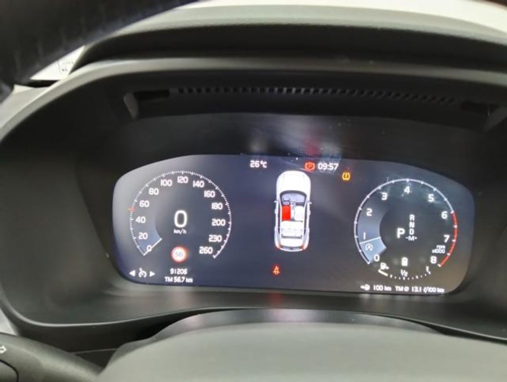 Volvo XC40 usata a Como (11)