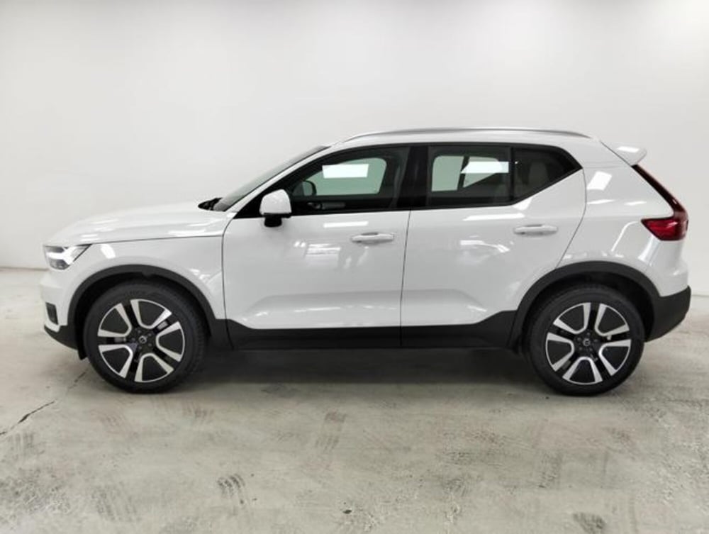 Volvo XC40 usata a Como (8)