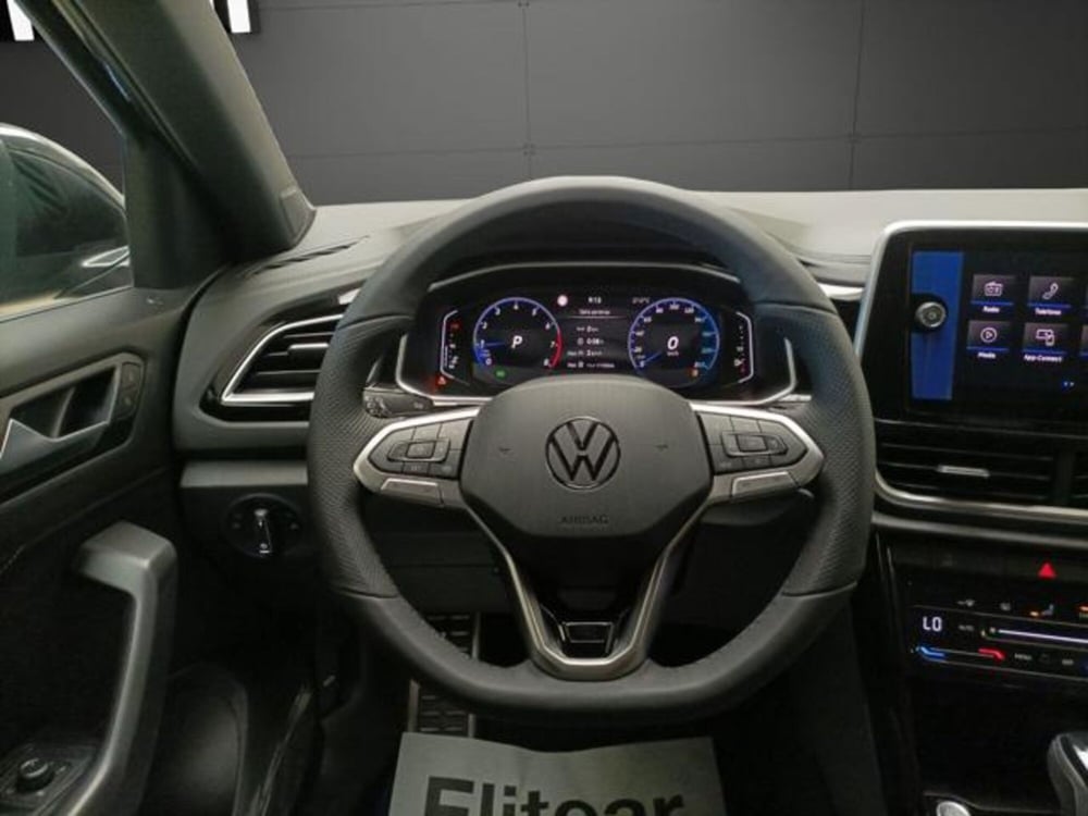 Volkswagen T-Roc nuova a Milano (9)