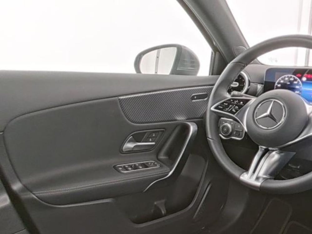 Mercedes-Benz Classe A usata a Milano (9)