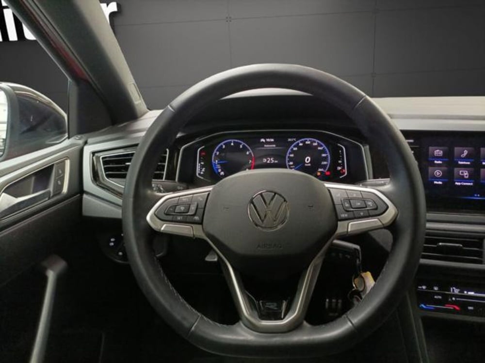 Volkswagen Taigo usata a Milano (13)