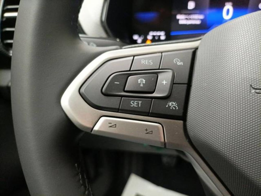 Volkswagen T-Cross nuova a Milano (12)