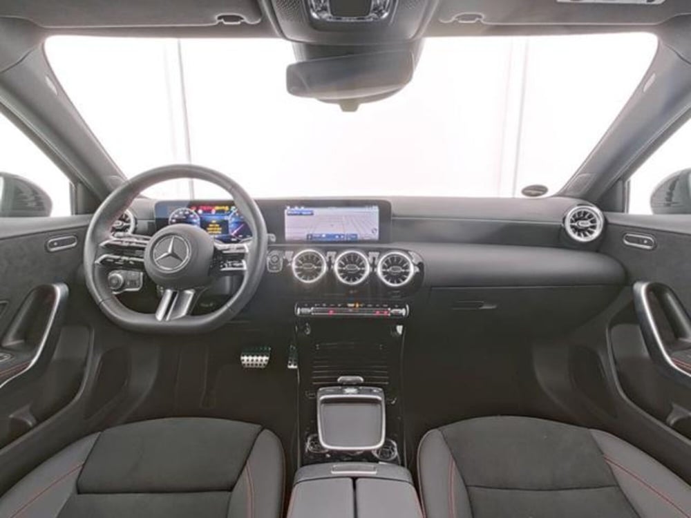 Mercedes-Benz Classe A usata a Milano (6)