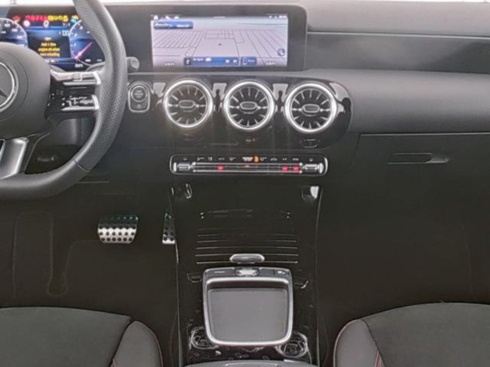 Mercedes-Benz Classe A usata a Milano (8)