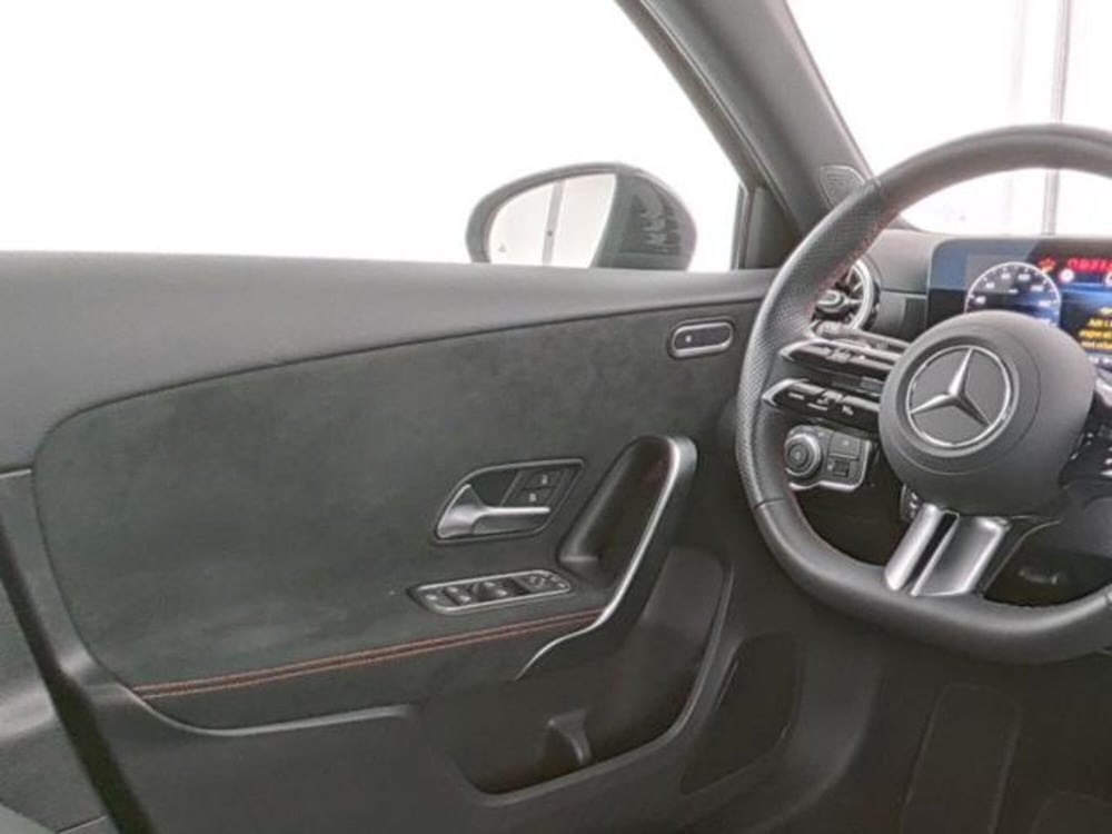Mercedes-Benz Classe A usata a Milano (9)
