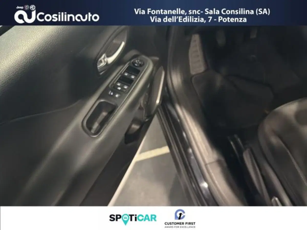 Jeep Renegade usata a Salerno (16)