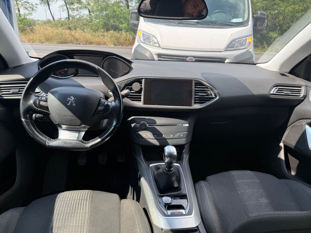 Peugeot 308 SW usata a Roma (13)