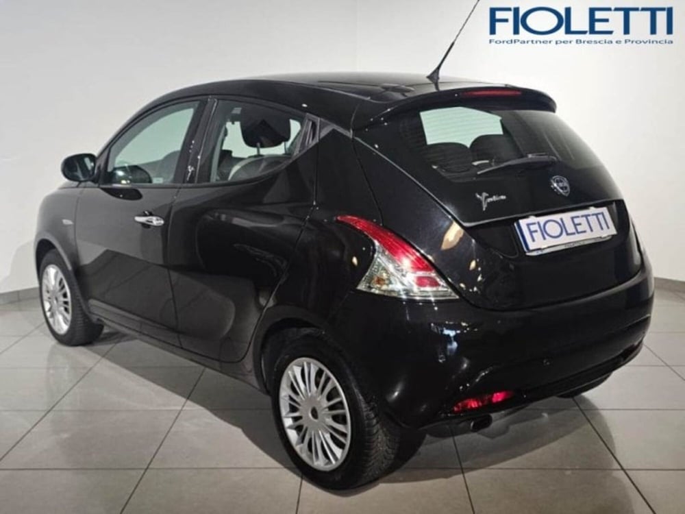 Lancia Ypsilon usata a Brescia (2)