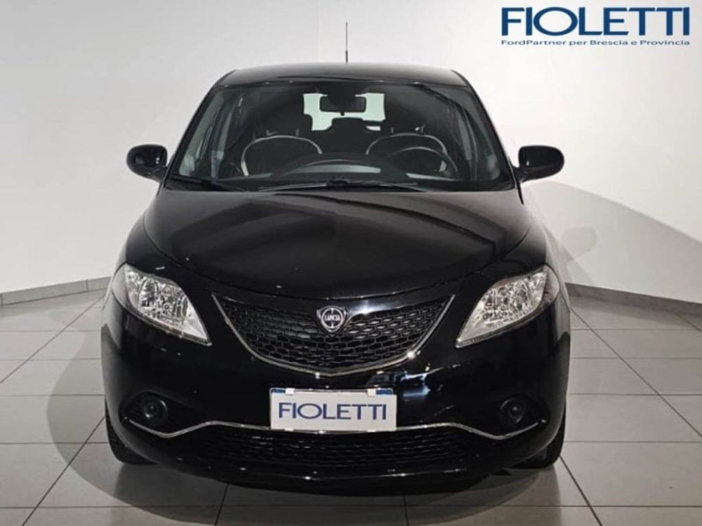 Lancia Ypsilon usata a Brescia (3)