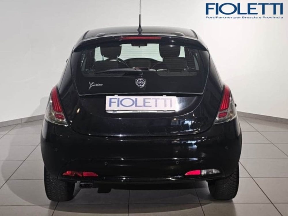 Lancia Ypsilon usata a Brescia (5)