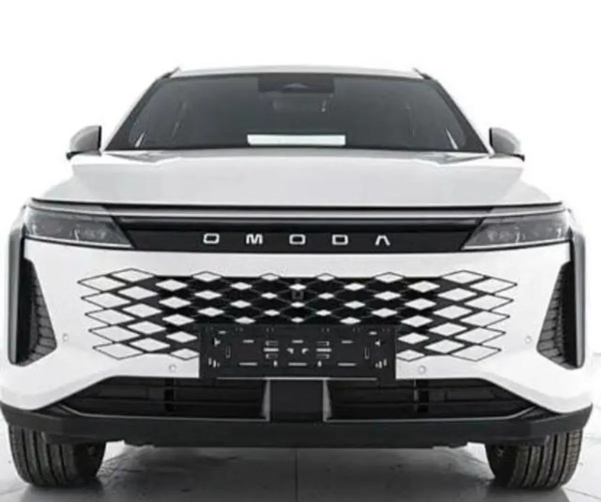 Omoda Omoda 9 SHS-P nuova a Bologna (5)